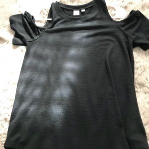 Gap cold shoulder maternity top